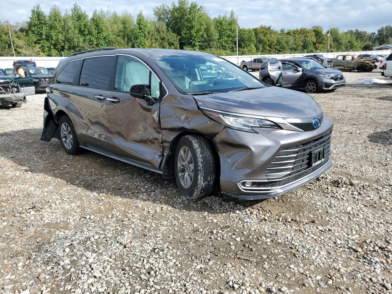 2023 TOYOTA SIENNA XLE VIN:5TDJSKFC3PS091655
