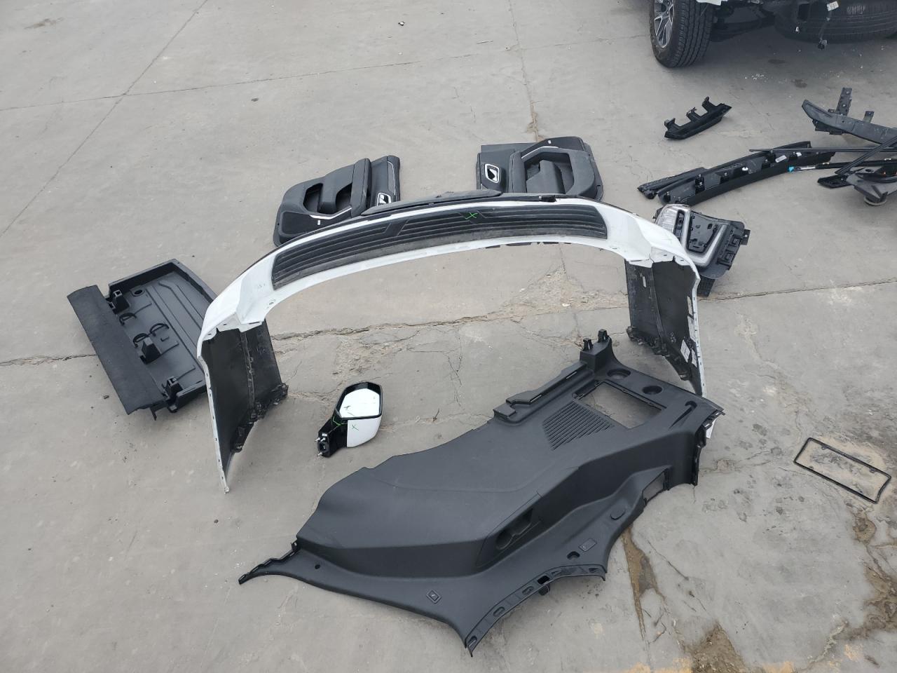 2024 CHEVROLET TAHOE K1500 Z71 VIN:1GNSKPKDXRR374613