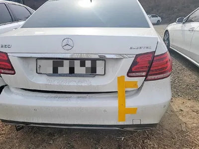 2015 Mercedes-Benz E 250 WDDHF9HB4GB273085 VIN:WDDHF9HB4GB273085