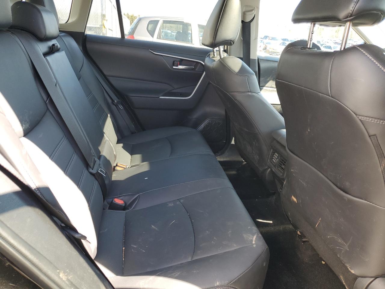 2022 TOYOTA RAV4 XLE VIN:2T3R1RFV3NC259162