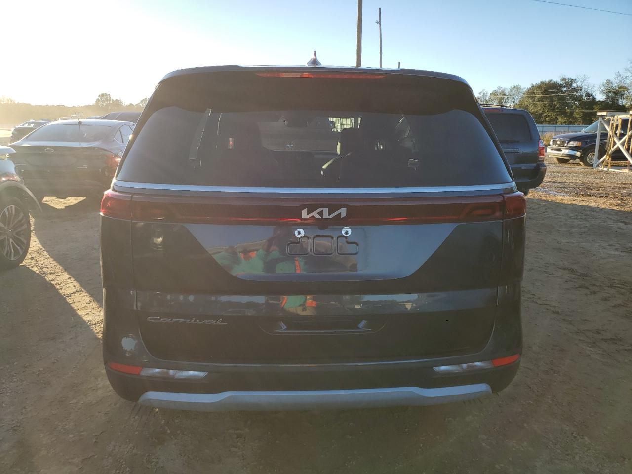 2022 KIA CARNIVAL LX VIN:KNDNB4H3XN6157819