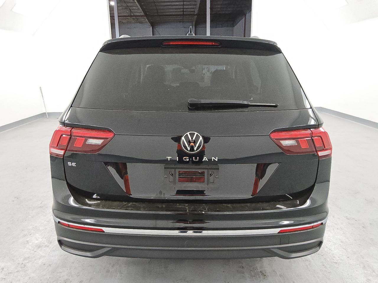 2024 VOLKSWAGEN TIGUAN SE VIN:3VV3B7AX2RM125086