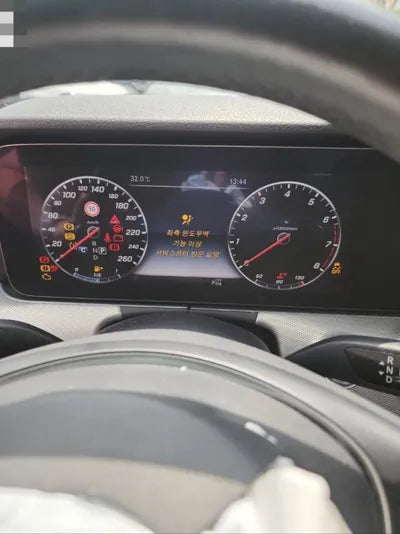 2017 Mercedes-Benz E 300 VIN: