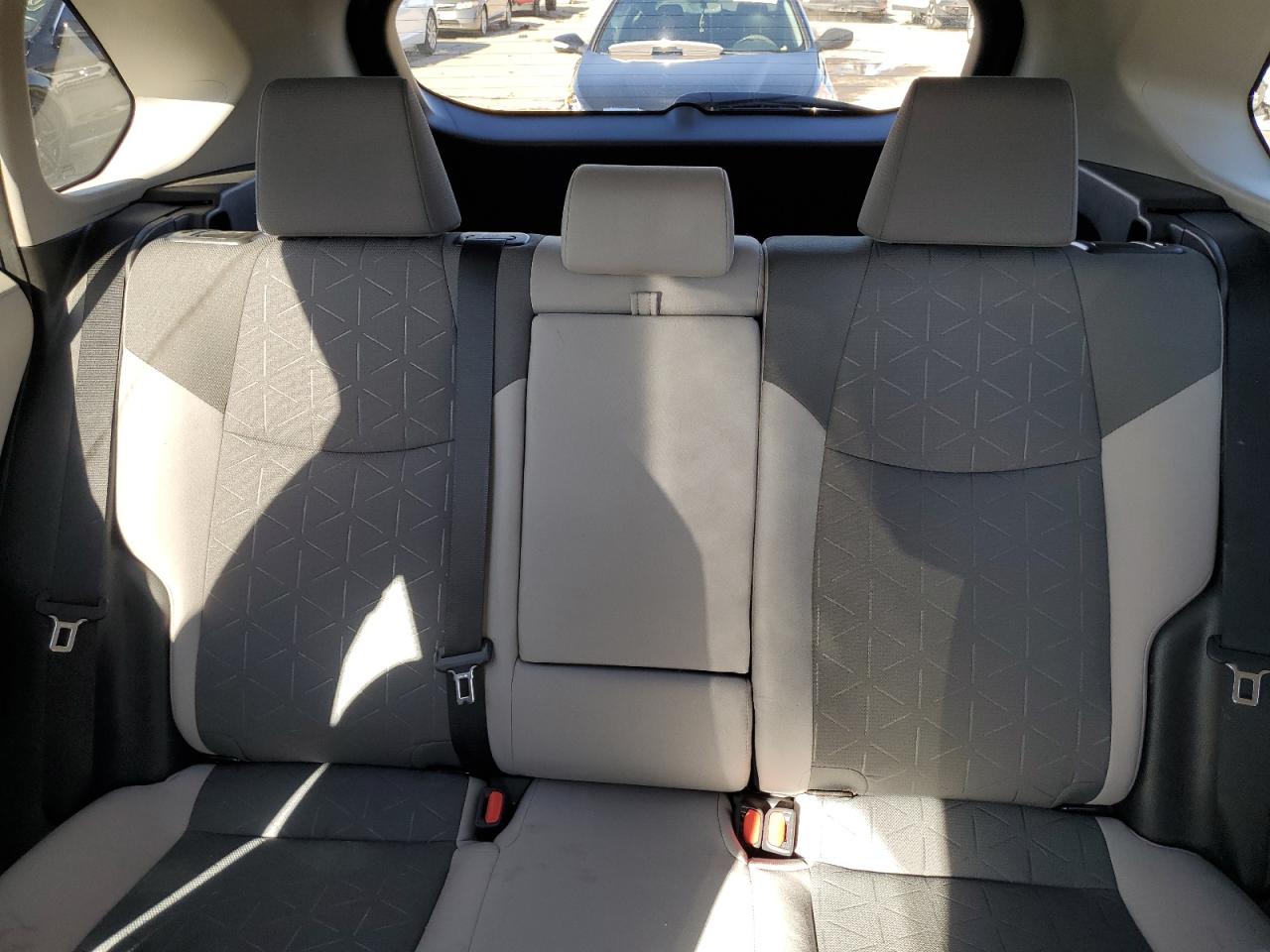 2022 TOYOTA RAV4 XLE VIN:2T3RWRFV9NW134313