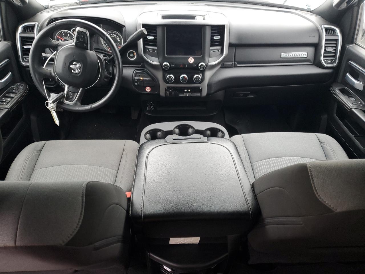 2024 RAM 3500 BIG HORN VIN:3C63RRHL1RG241216