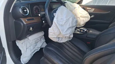 2017 Mercedes-Benz E 300 VIN: