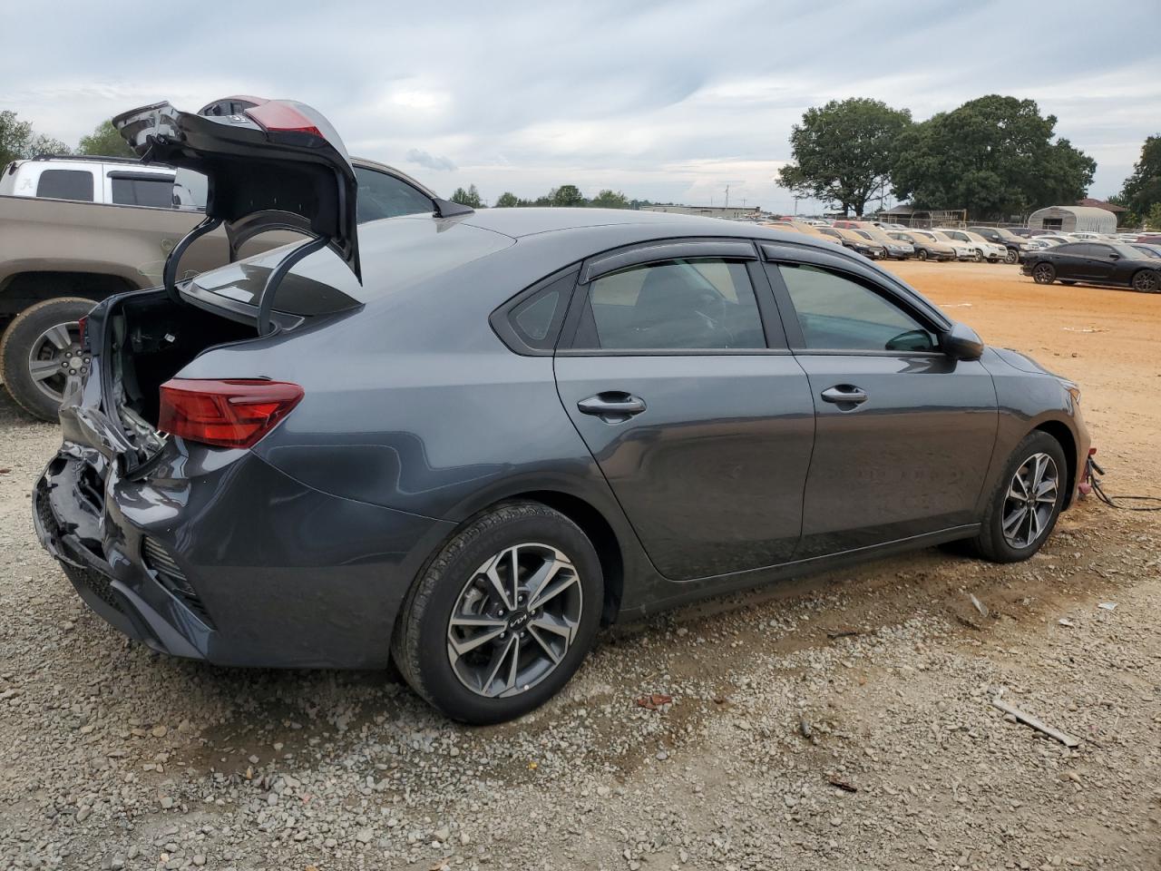 2023 KIA FORTE LX VIN:3KPF24AD0PE682117