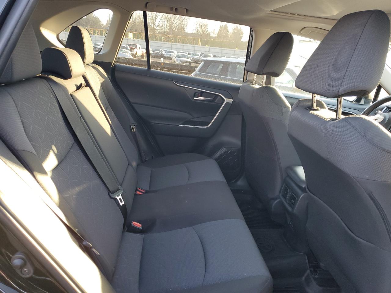 2024 TOYOTA RAV4 XLE VIN:2T3P1RFV5RC459988