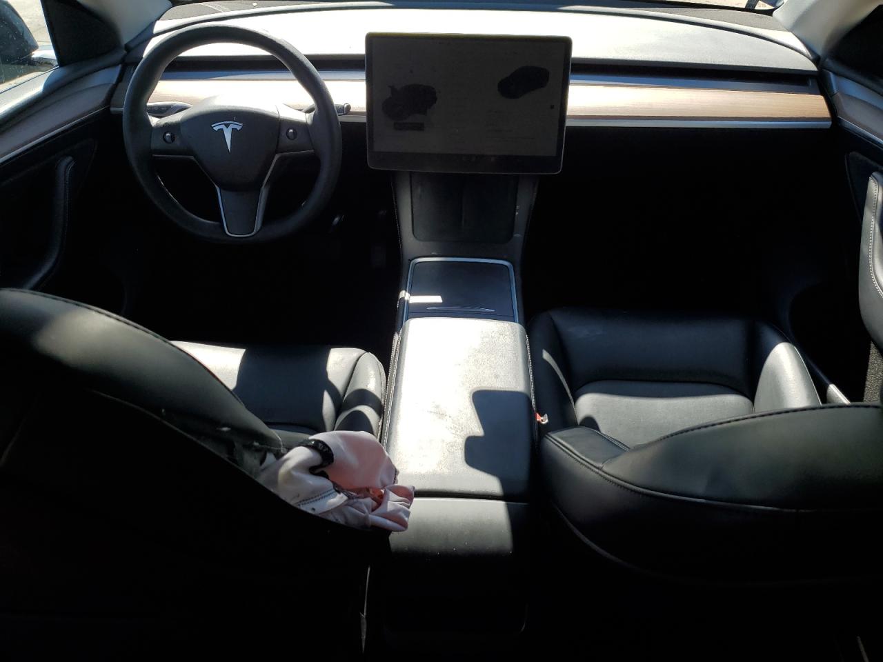 2023 TESLA MODEL Y  VIN:7SAYGDEE7PF856100