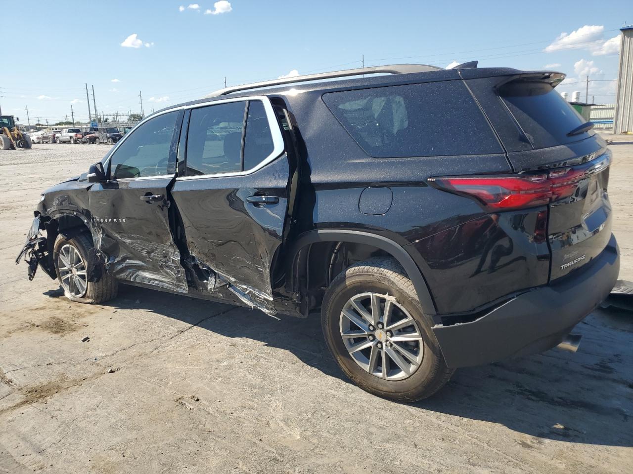 2023 CHEVROLET TRAVERSE LT VIN:1GNERGKW1PJ260893