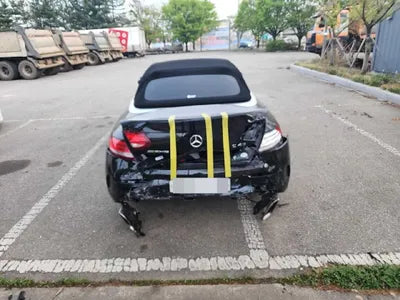 2017 Mercedes-Benz C 200 937KMWDDWK4CB4HF4 VIN:937KMWDDWK4CB4HF4