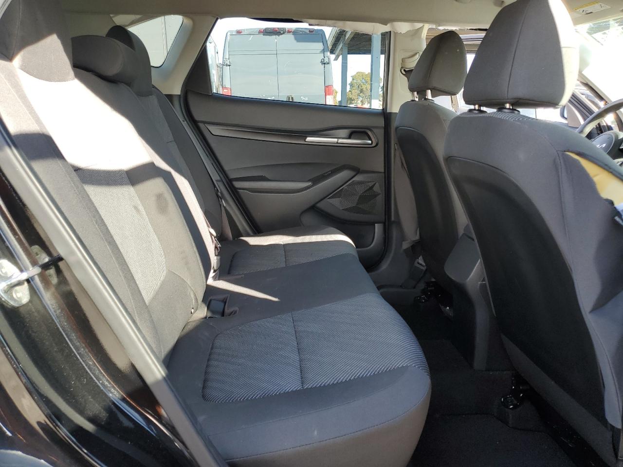 2023 KIA SELTOS LX VIN:1J4NF1GB4BD187900