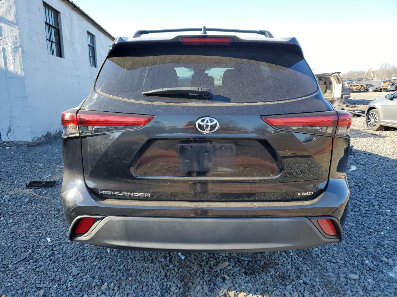 2022 TOYOTA HIGHLANDER L VIN:5TDCZRBH4NS570596