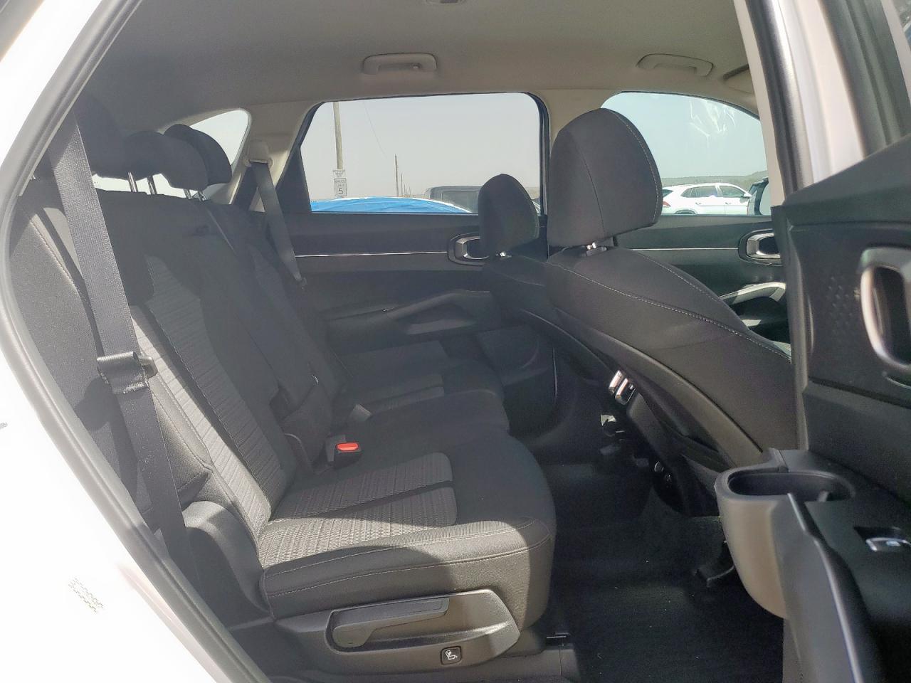 2023 KIA SORENTO LX VIN:5XYRG4LC7PG179481
