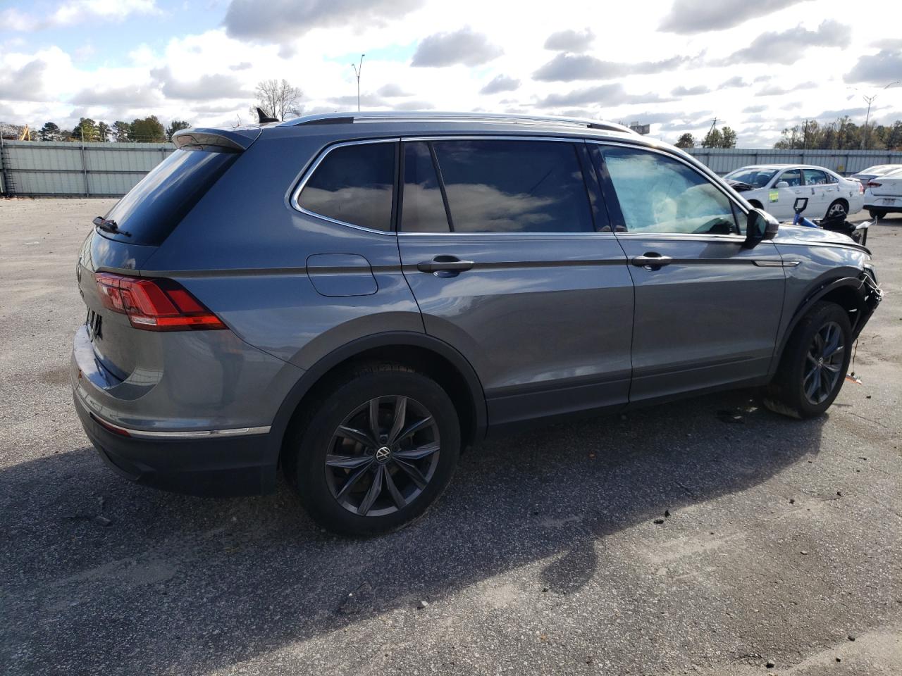 2023 VOLKSWAGEN TIGUAN SE VIN:3VV3B7AX4PM044961