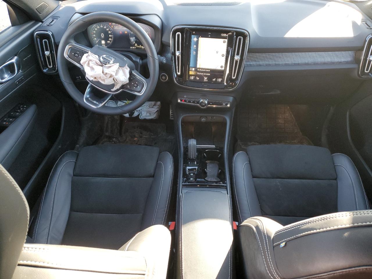 2022 VOLVO XC40 T5 R-DESIGN VIN:YV4162UMXN2752499