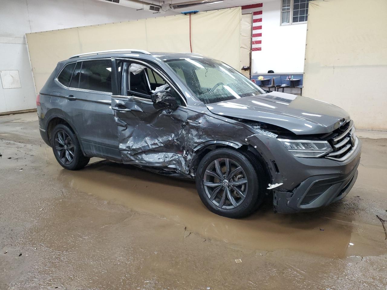 2023 VOLKSWAGEN TIGUAN SE VIN:3VVMB7AX5PM029437