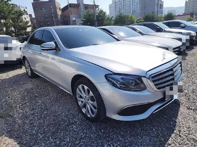 2017 Mercedes-Benz E 300 VIN: