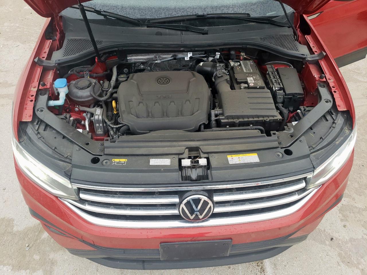 2023 VOLKSWAGEN TIGUAN SE VIN:3VV3B7AX0PM126251