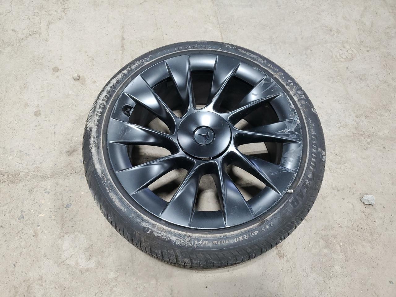 2023 TESLA MODEL Y  VIN:7SAYGAEE8PF897026