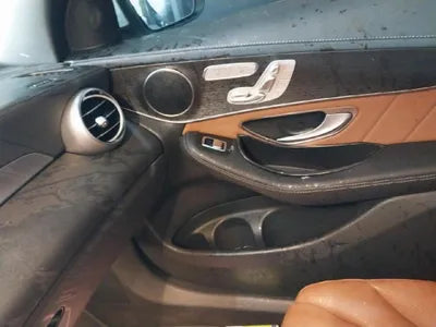 2022 Mercedes-Benz GLC 300 VIN: