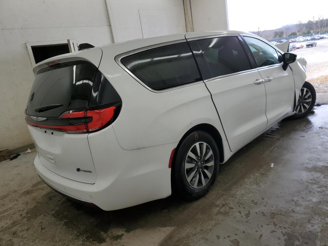 2024 CHRYSLER PACIFICA HYBRID SELECT VIN:2C4RC1S7XRR114833