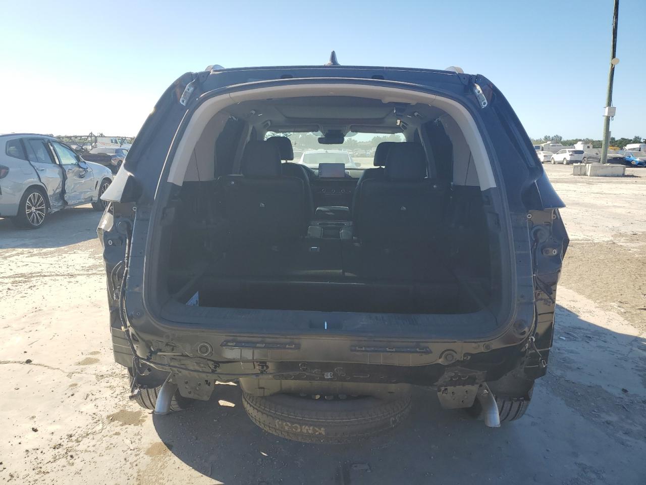 2023 HONDA PILOT TOURING VIN:5FNYG2H7XPB013667
