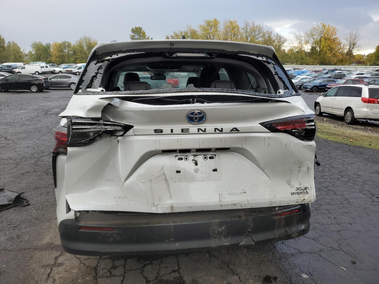 2022 TOYOTA SIENNA XLE VIN:5TDJRKEC6NS125999