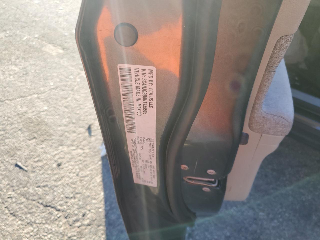 2022 JEEP COMPASS LATITUDE VIN:1C3CCBBG4DN569098