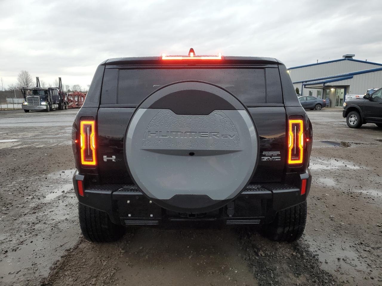 2024 GMC HUMMER SUV 2X VIN:1GKB0NDE4RU104402