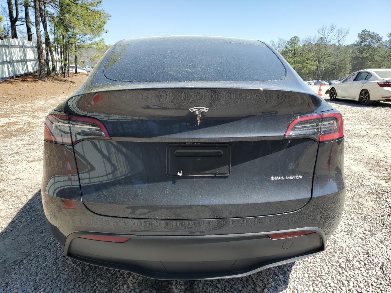 2024 TESLA MODEL Y  VIN:7SAYGDEE7RF995758