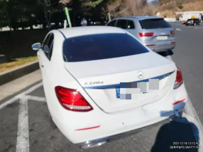 2016 Mercedes-Benz E 220 WDDZF0EB1HA054757 VIN:WDDZF0EB1HA054757