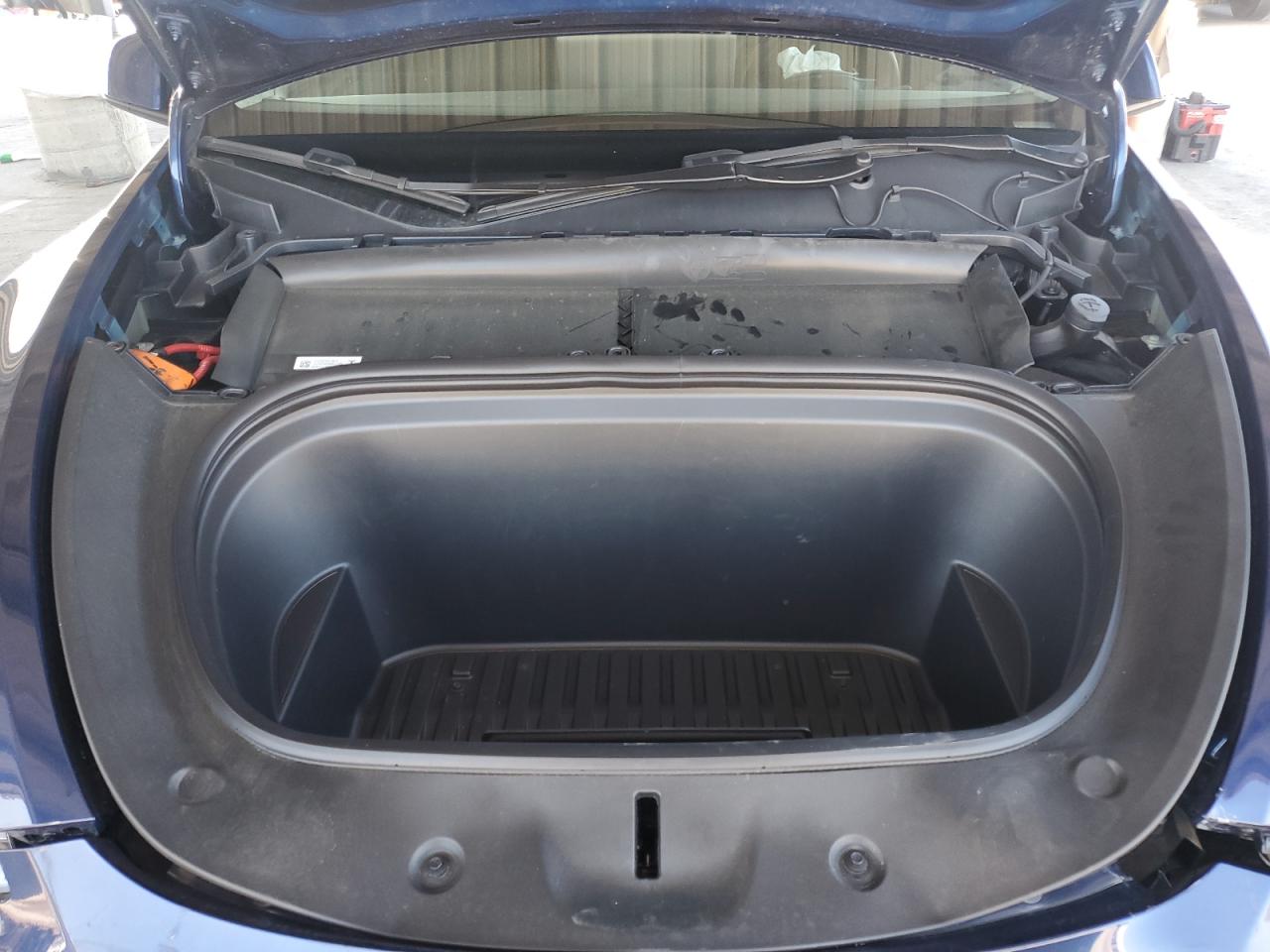 2023 TESLA MODEL Y  VIN:7SAYGDEDXPF979185