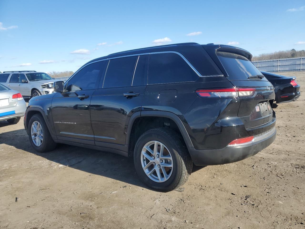 2023 JEEP GRAND CHEROKEE LAREDO VIN:1C4RJGAGXP8883819