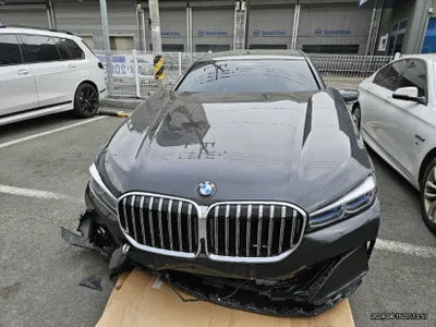 2019 BMW 740 VIN: