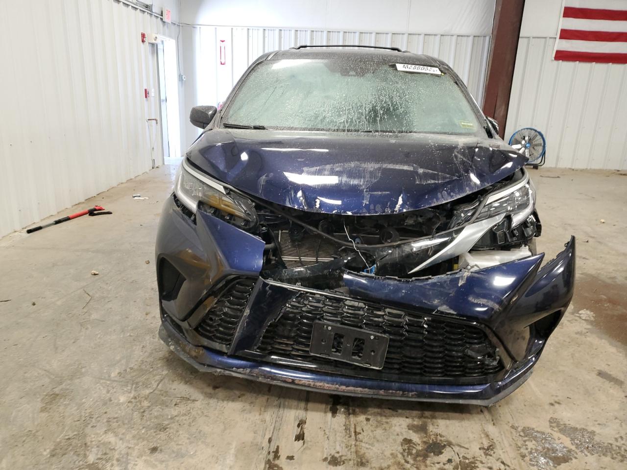 2024 TOYOTA SIENNA XSE VIN:5TDDSKFC2RS117341