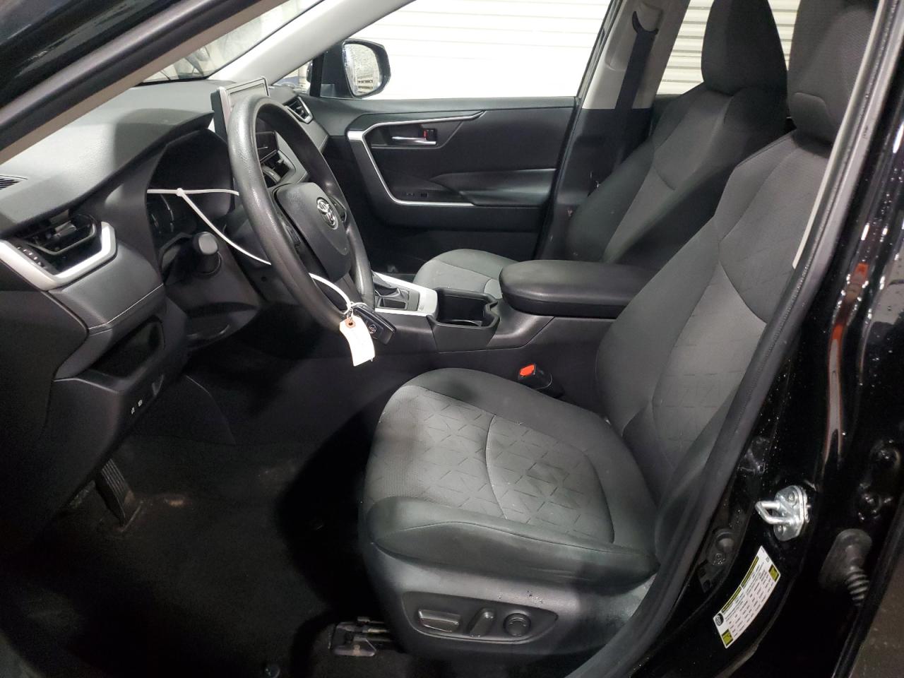 2024 TOYOTA RAV4 XLE VIN:2T3P1RFV7RW455682