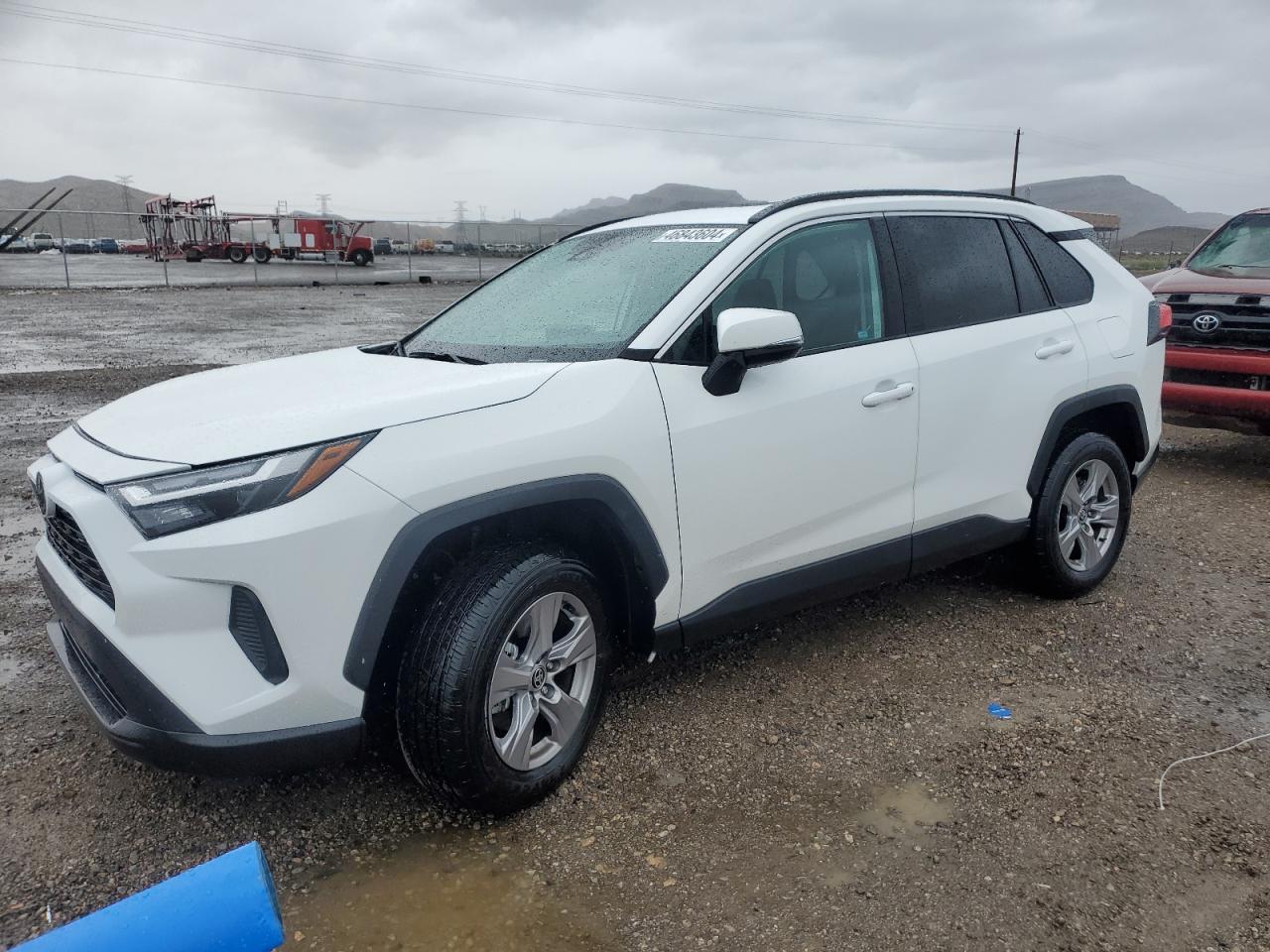 2023 TOYOTA RAV4 XLE VIN:2T3W1RFV0PW266817