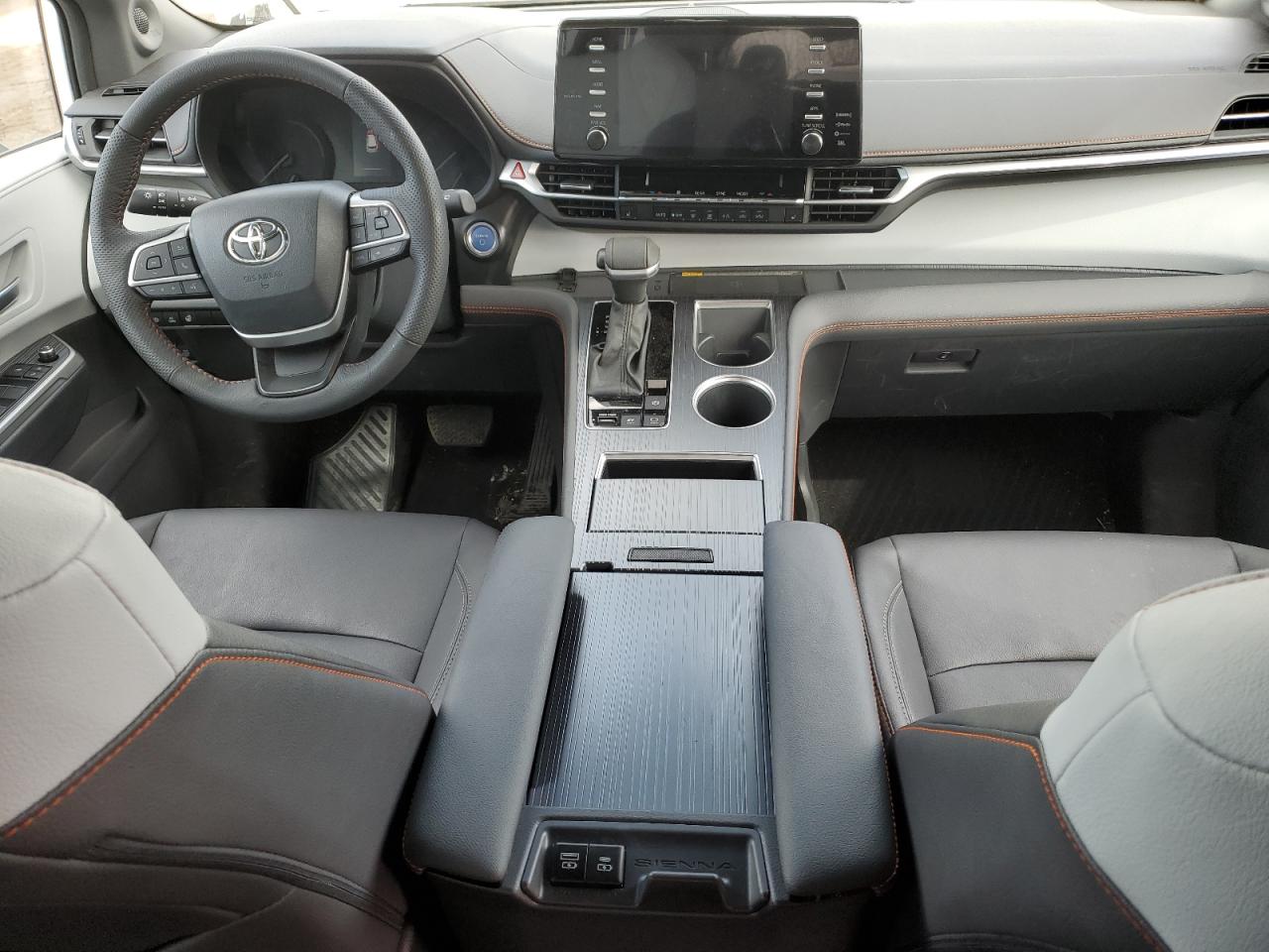 2024 TOYOTA SIENNA LE VIN:5TDGSKFCXRS119660