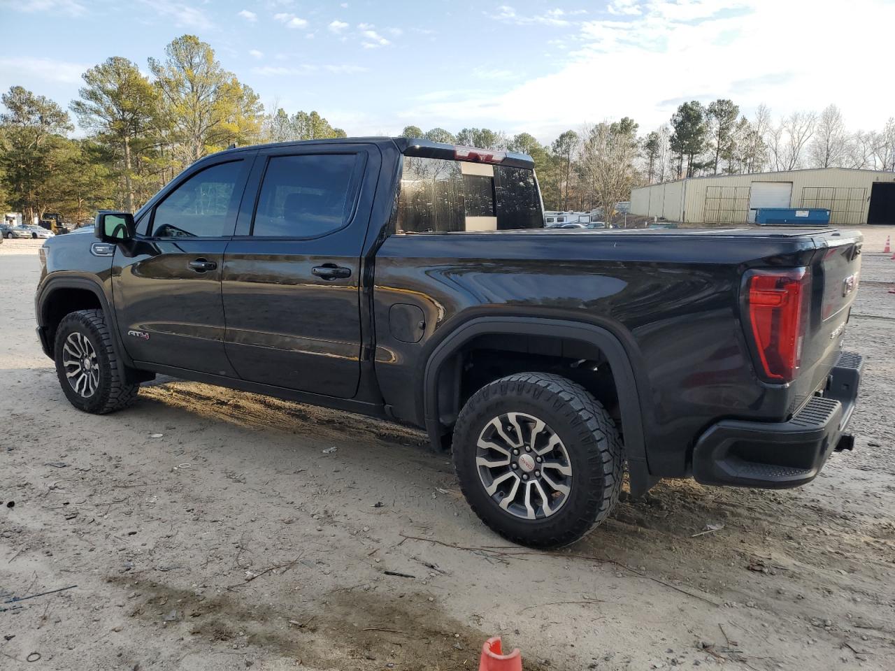 2023 GMC SIERRA K1500 AT4 VIN:1GTUUEE89PZ119561