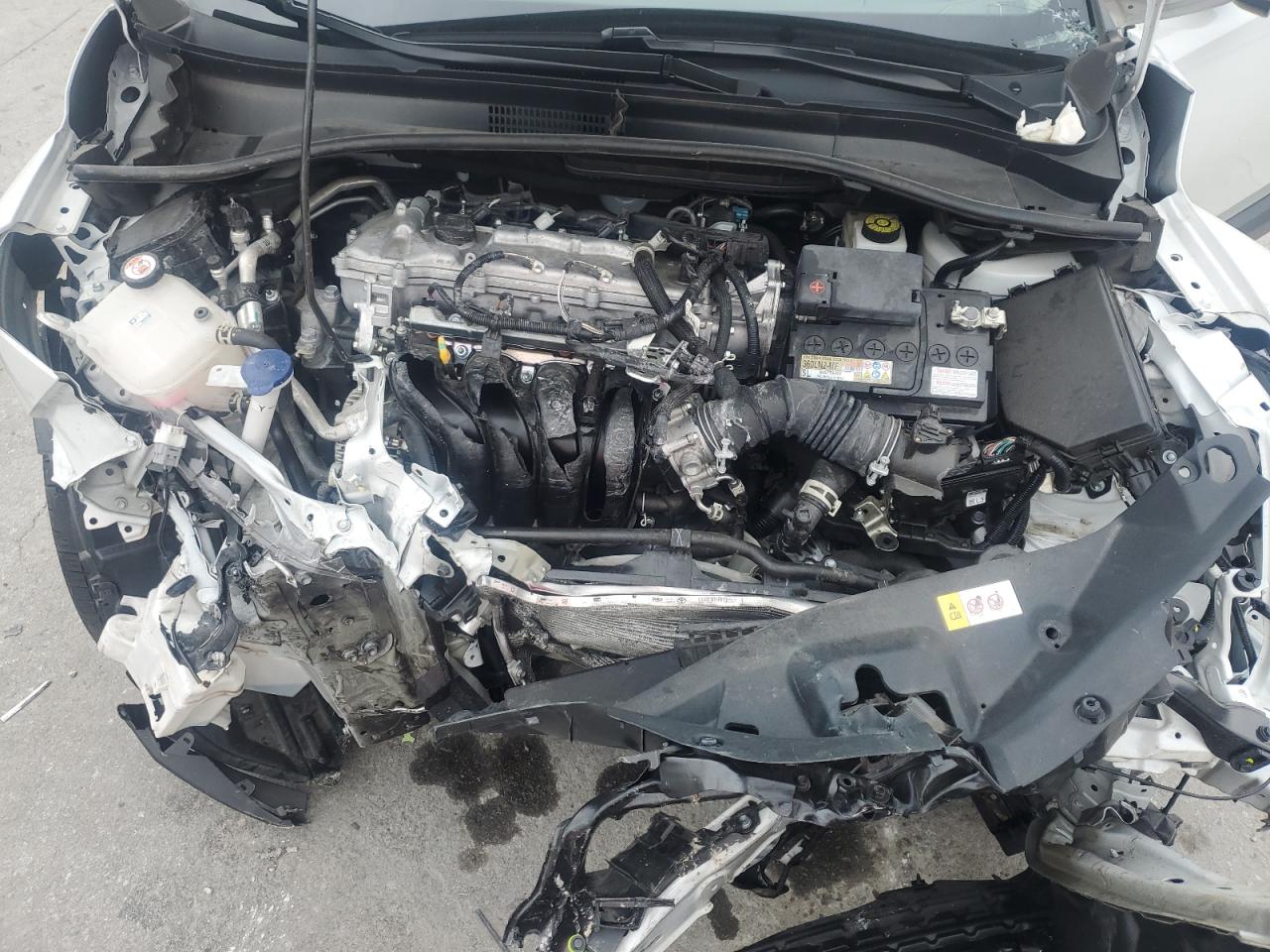 2022 TOYOTA C-HR XLE VIN:NMTKHMBX6NR147915