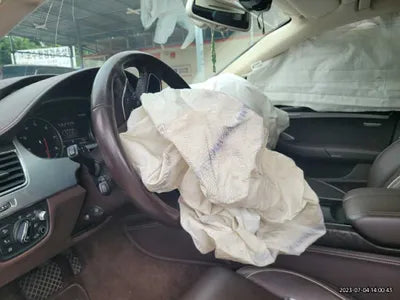 2015 Audi A8 254KMWAUZZZ4H9FN0 VIN:254KMWAUZZZ4H9FN0