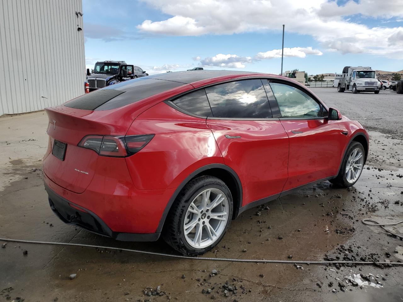2022 TESLA MODEL Y  VIN:7SAYGDEE5NF384606