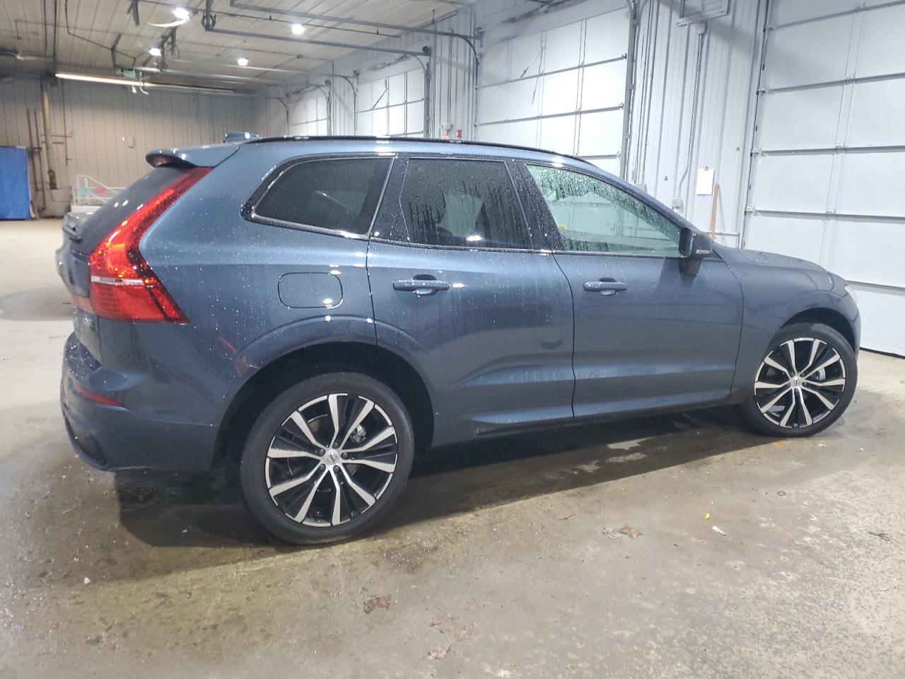 2024 VOLVO XC60 PLUS VIN:YV4L12RL8R1840793