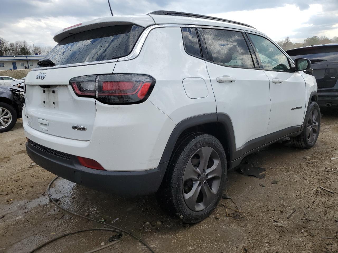 2022 JEEP COMPASS LATITUDE LUX VIN:3C4NJDFB6NT127008