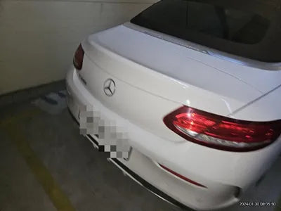 2018 Mercedes-Benz C 200 VIN: