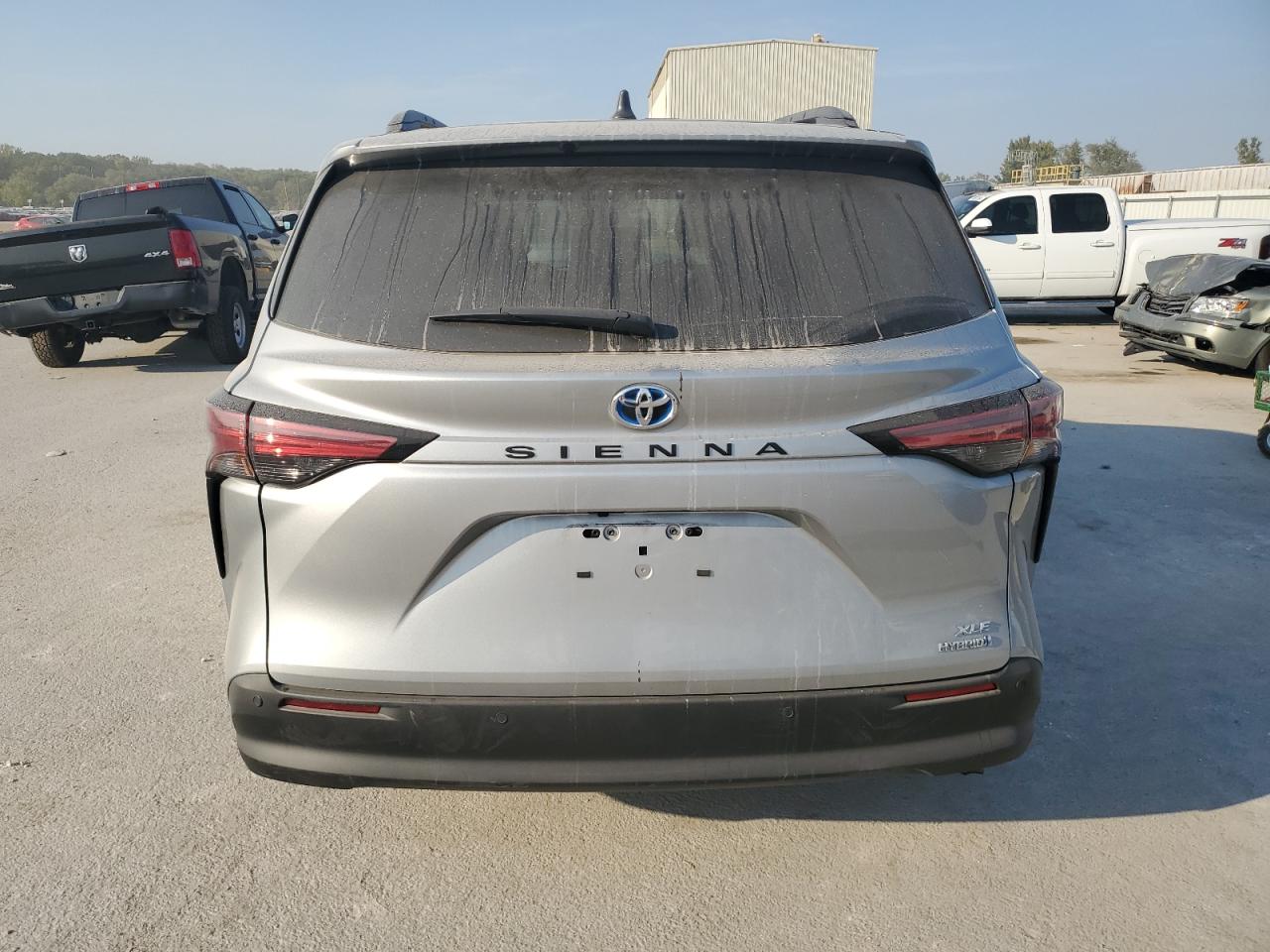 2022 TOYOTA SIENNA XLE VIN:5TDJRKECXNS090898