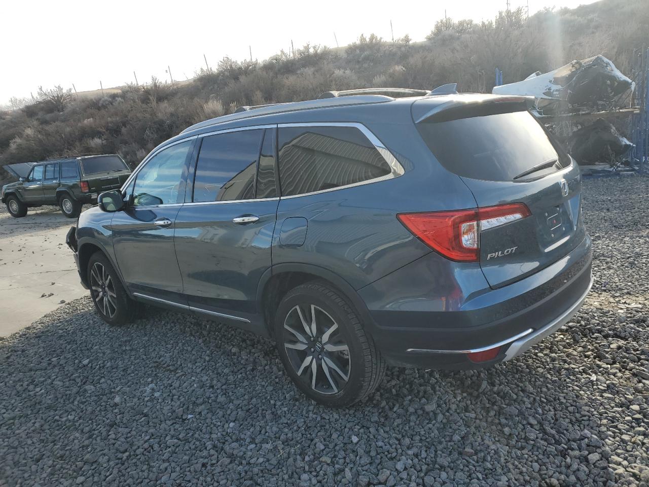 2022 HONDA PILOT TOURING VIN:5FNYF6H64NB011184