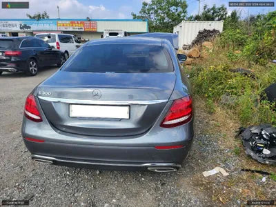 2018 Mercedes-Benz E 300 WDDZF4JB0JA415317 VIN:WDDZF4JB0JA415317