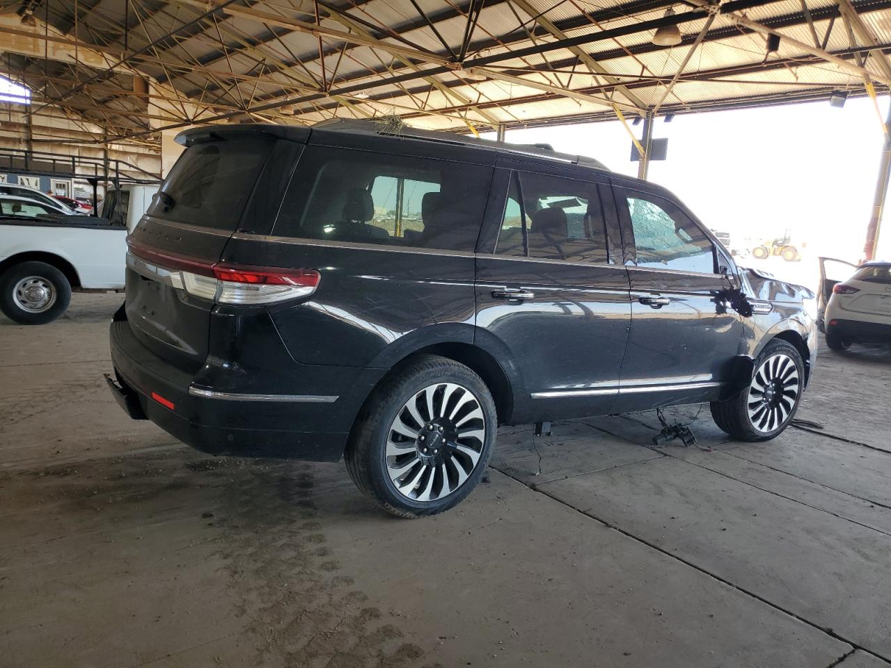 2023 LINCOLN NAVIGATOR BLACK LABEL VIN:5LMJJ2TGXPEL00477